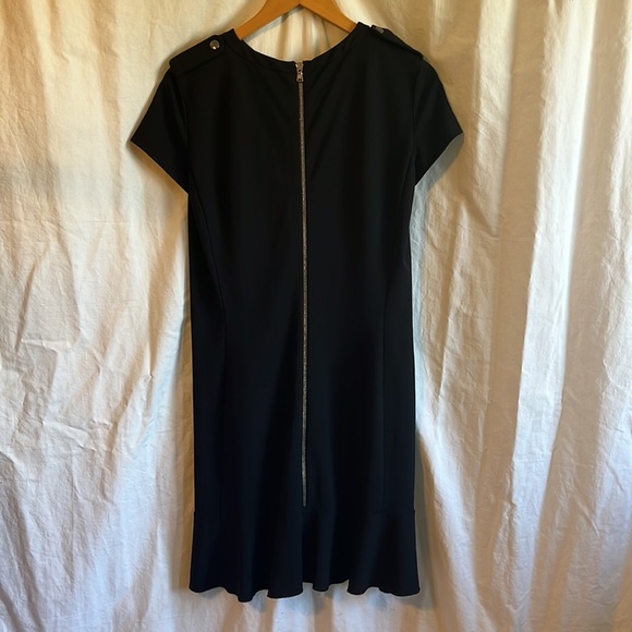 Emilio Pucci Short sleeve Ruffle hem Zip Back Shift Dress Made in Italy - Picture 2 of 9